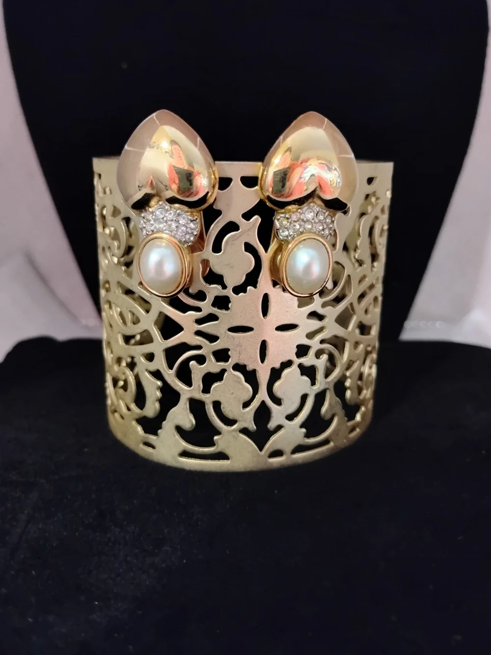 Gold-Tone Heart Drop Earrings Clipon with Pearl and Crystal Accents